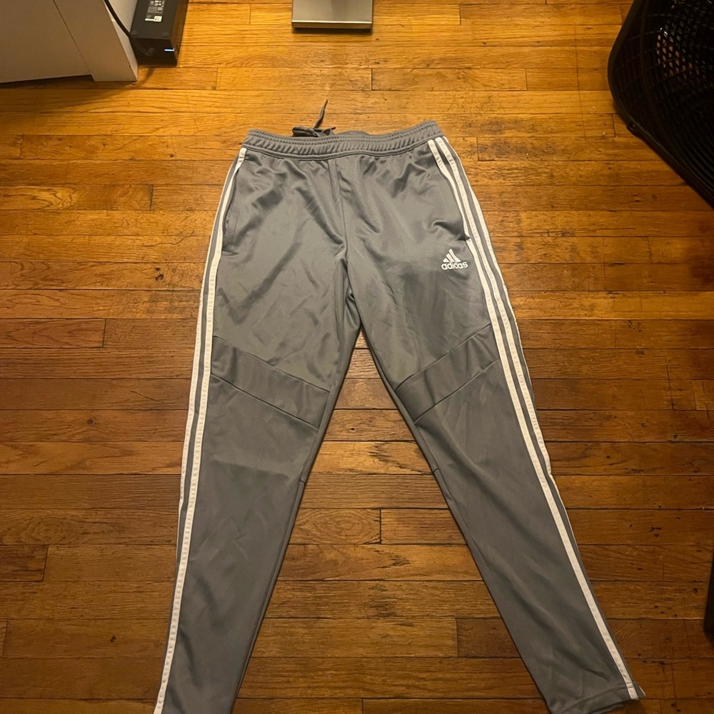 Adidas pantS NWOT
